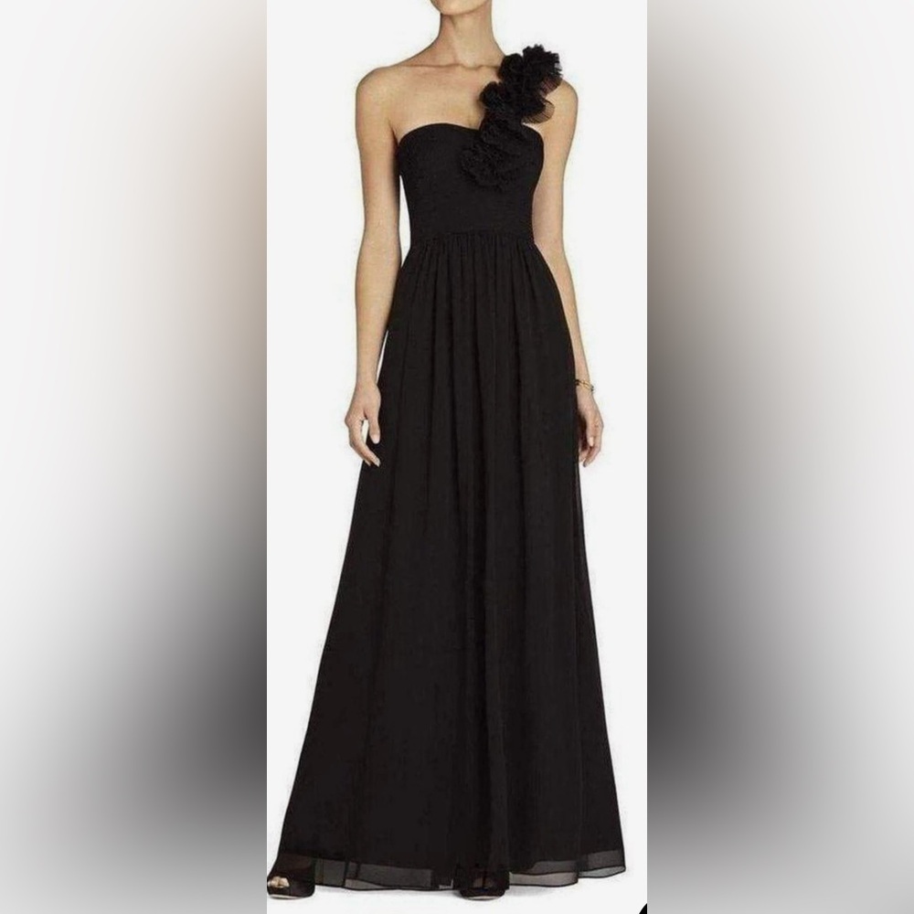 Elegant Black One-Shoulder dress
